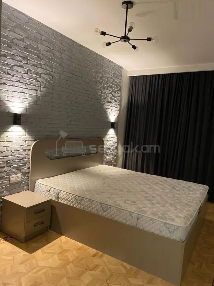 2 Սենյականոց Բնակարան Քարե Շենքում, 54քմ, 3/7 հարկ, Դիզայներական Վերանորոգված