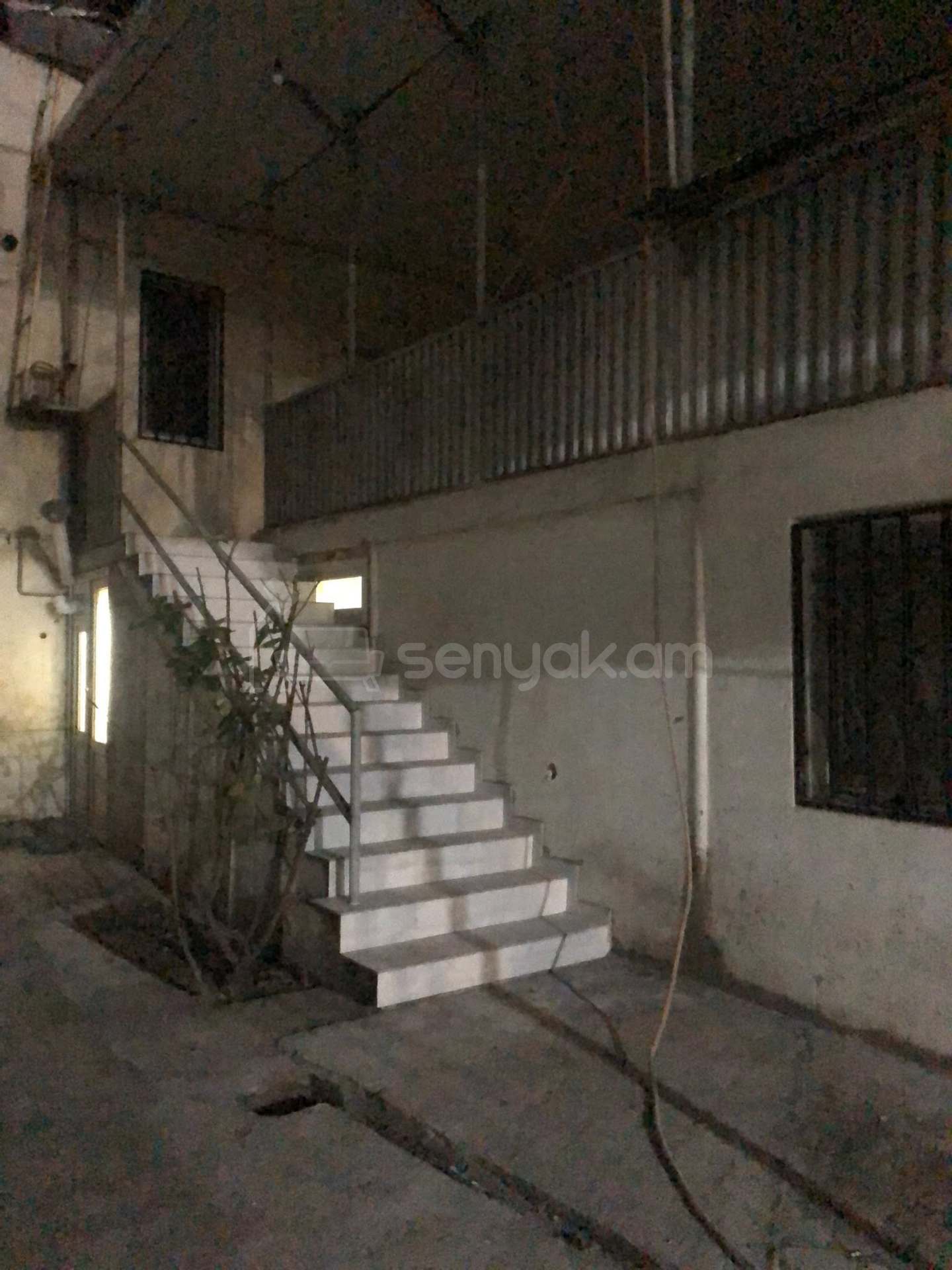 2 Սենյականոց Սեփական Տուն, 80քմ, Կոսմետիկ Վերանորոգված, Կահավորված