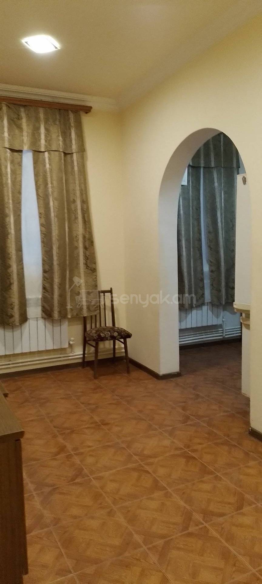 2 Սենյականոց Սեփական Տուն, 80քմ, Կոսմետիկ Վերանորոգված, Կահավորված