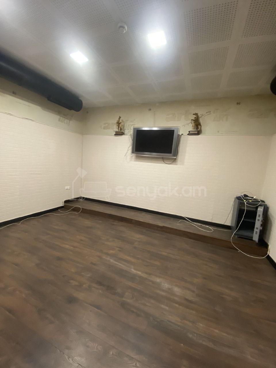 Նորակառույց Օֆիսային Տարածք, 145քմ