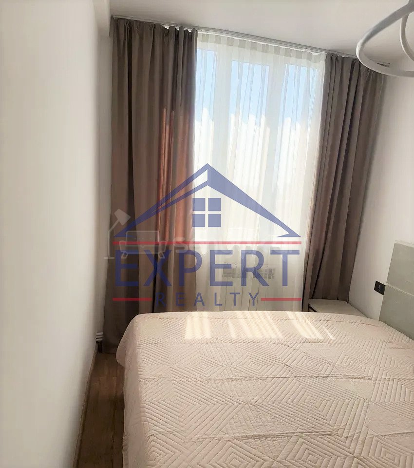 2 Սենյականոց Բնակարան, 42քմ, 6/9 հարկ, Կապիտալ Վերանորոգված, Կահավորված, Արևկող