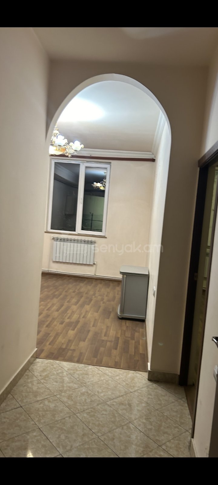 2 Սենյականոց Բնակարան Նորակառույց Քարե Շենքում, 40քմ, 3/4 հարկ, Կապիտալ Վերանորոգված