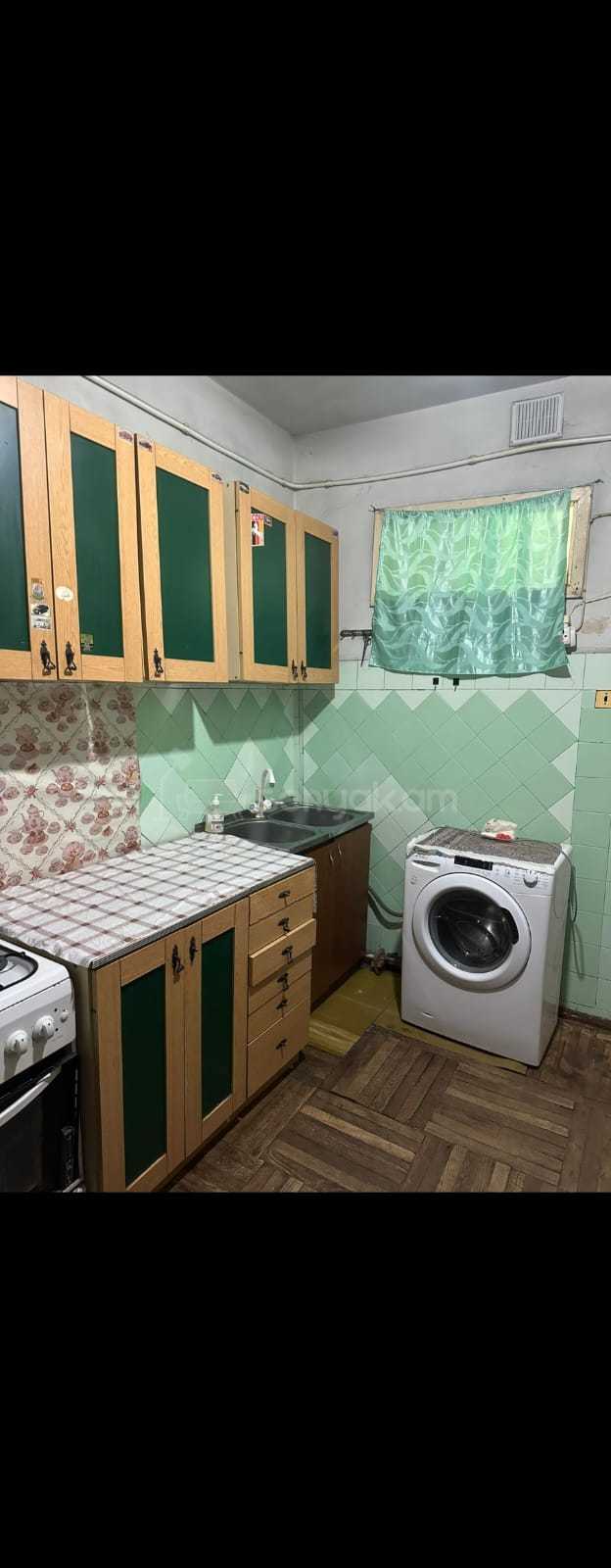 2 Սենյականոց Բնակարան Քարե Շենքում, 77քմ, 3/5 հարկ, Նորմալ Վիճակում, Կահավորված