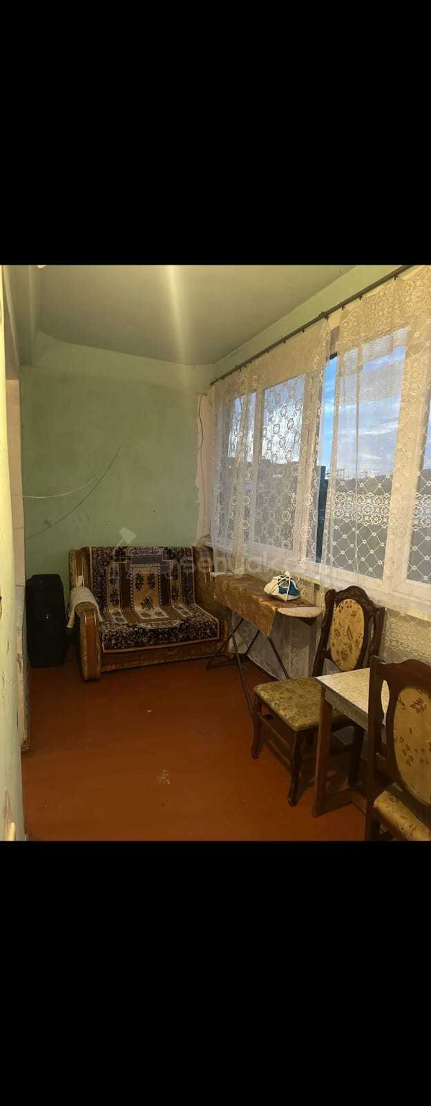 2 Սենյականոց Բնակարան Քարե Շենքում, 77քմ, 3/5 հարկ, Նորմալ Վիճակում, Կահավորված