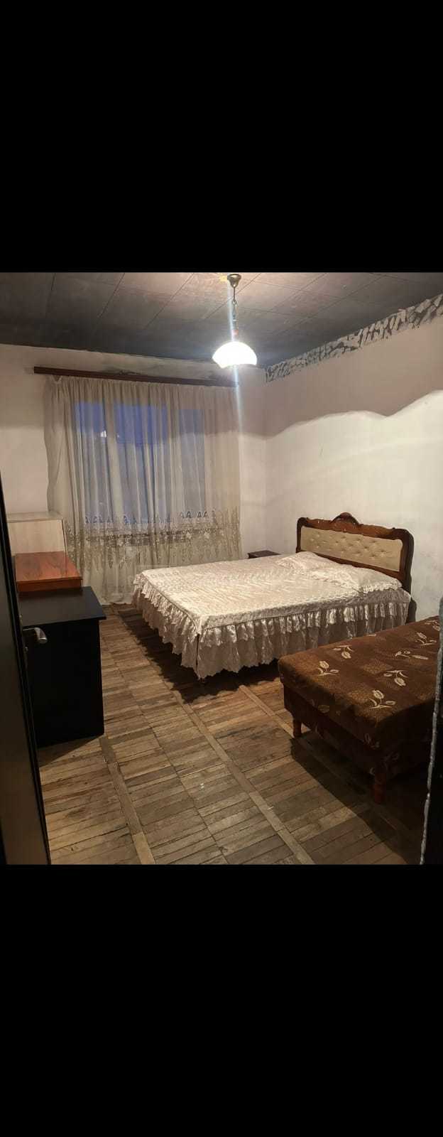 2 Սենյականոց Բնակարան Քարե Շենքում, 77քմ, 3/5 հարկ, Նորմալ Վիճակում, Կահավորված