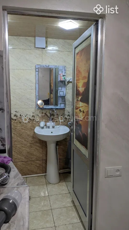 2 Սենյականոց Բնակարան Քարե Շենքում, 62քմ, 1/1 հարկ, Նորմալ Վիճակում, Կահավորված