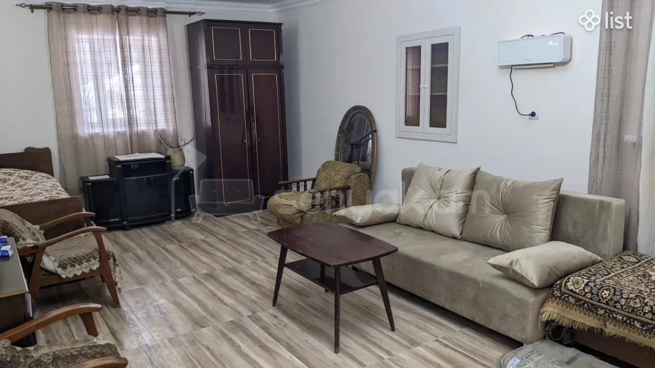 2 Սենյականոց Բնակարան Քարե Շենքում, 62քմ, 1/1 հարկ, Նորմալ Վիճակում, Կահավորված