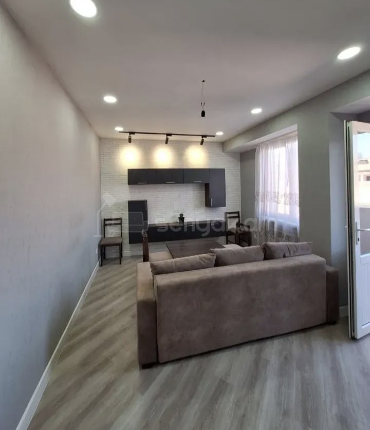 2 Սենյականոց Բնակարան, 56քմ, 4/9 հարկ, Կապիտալ Վերանորոգված, Կահավորված, Արևկող