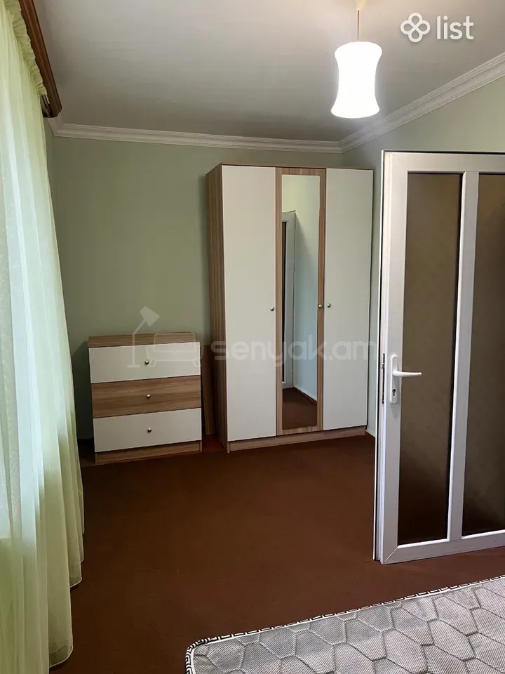 2 Սենյականոց Բնակարան Քարե Շենքում, 54քմ, 2/4 հարկ, Կապիտալ Վերանորոգված, Կահավորված