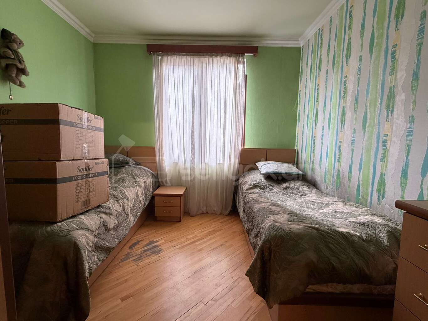 4 Սենյականոց Բնակարան Քարե Շենքում, 105քմ, 3/5 հարկ, Կապիտալ Վերանորոգված