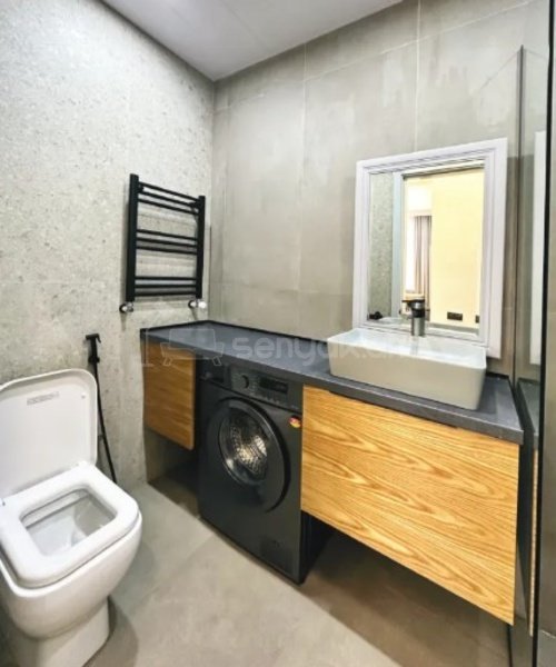 2 Սենյականոց Բնակարան, 50քմ, 16/18 հարկ, Դիզայներական Վերանորոգված, Կահավորված, Արևկող