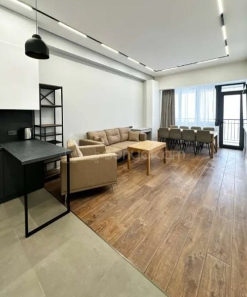 3 Սենյականոց Բնակարան, 65քմ, 16/18 հարկ, Դիզայներական Վերանորոգված, Կահավորված, Արևկող