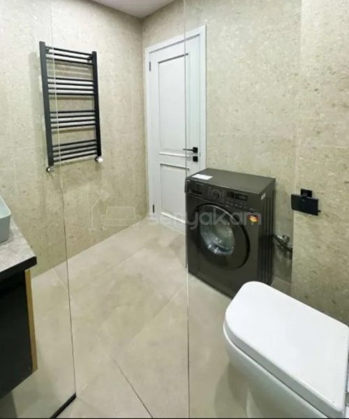 3 Սենյականոց Բնակարան, 65քմ, 16/18 հարկ, Դիզայներական Վերանորոգված, Կահավորված, Արևկող