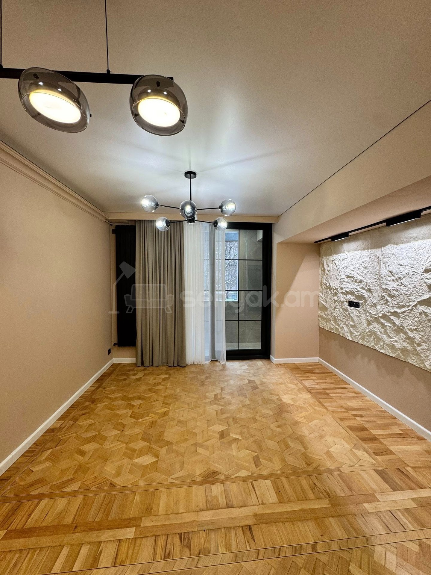 2 Սենյականոց Բնակարան, 41քմ, 2/11 հարկ, Կապիտալ Վերանորոգված