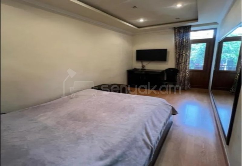 2 Սենյականոց Բնակարան Քարե Շենքում, 45քմ, 2/5 հարկ, Կապիտալ Վերանորոգված, Կահավորված, Արևկող