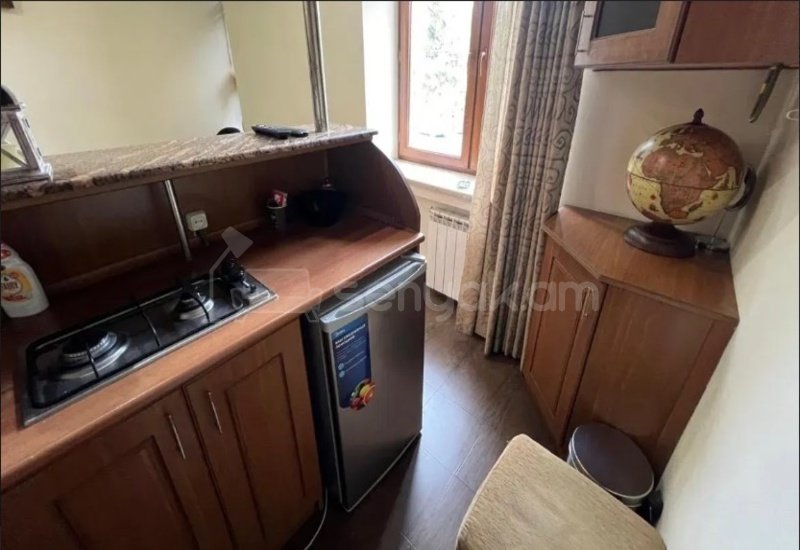 2 Սենյականոց Բնակարան Քարե Շենքում, 45քմ, 2/5 հարկ, Կապիտալ Վերանորոգված, Կահավորված, Արևկող