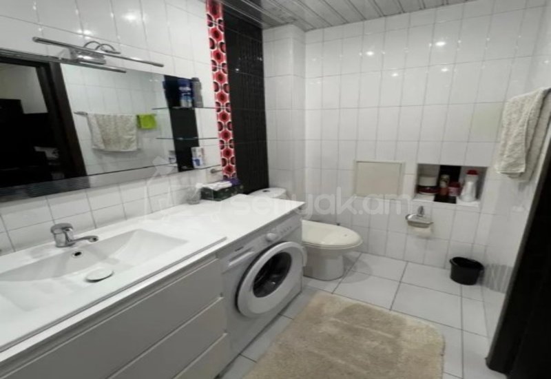 2 Սենյականոց Բնակարան Քարե Շենքում, 45քմ, 2/5 հարկ, Կապիտալ Վերանորոգված, Կահավորված, Արևկող