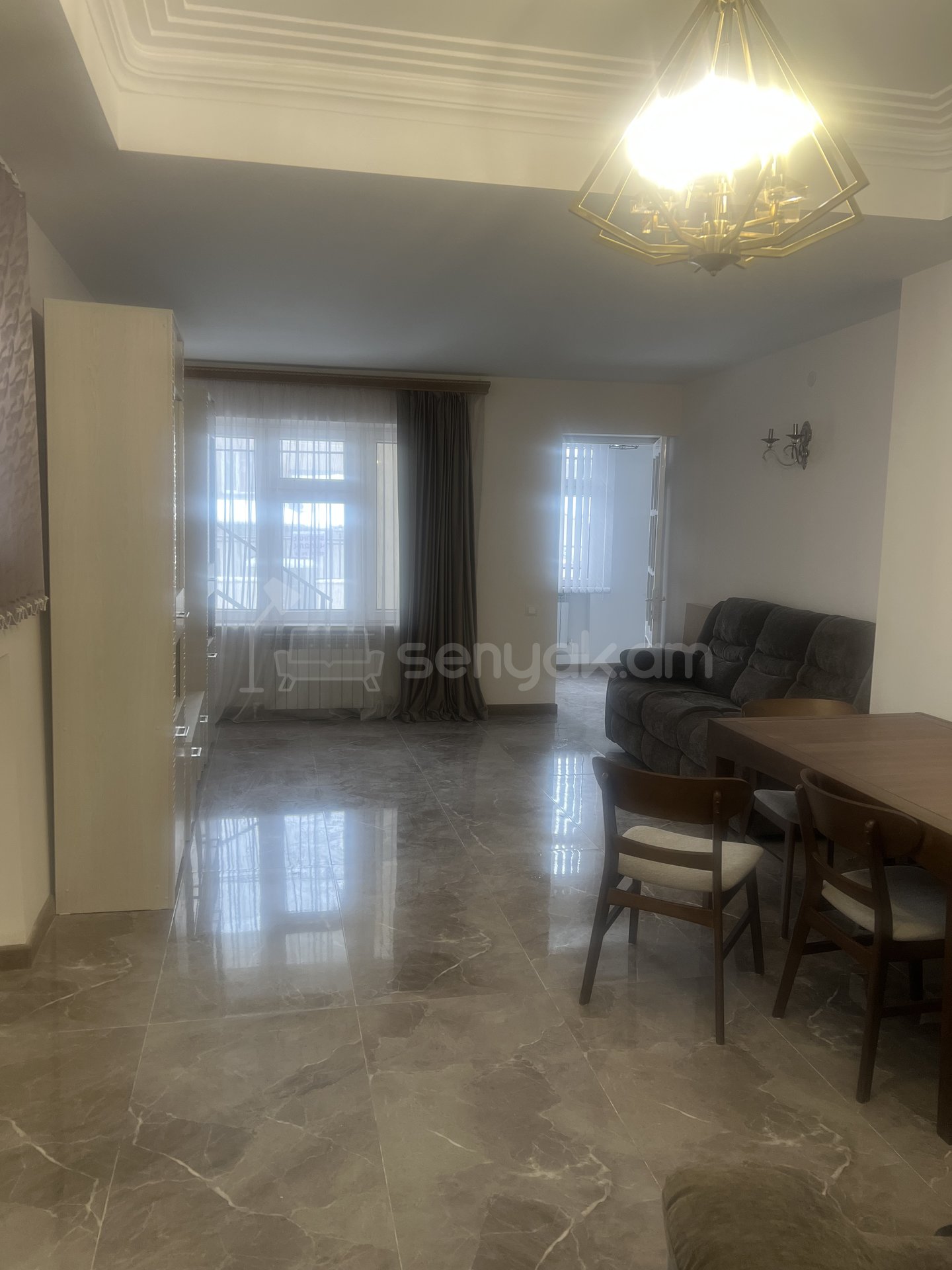 4 Սենյականոց Սեփական Տուն, 150քմ, Կապիտալ Վերանորոգված, Մասամբ Կահավորված