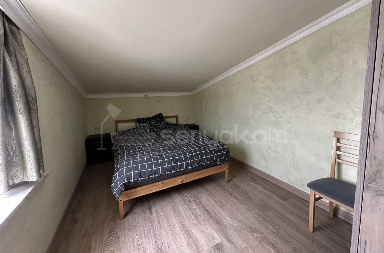 2 Սենյականոց Բնակարան Քարե Շենքում, 55քմ, 2/2 հարկ, Կապիտալ Վերանորոգված, Կահավորված