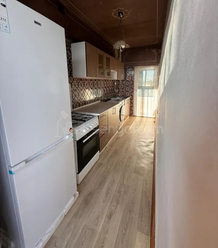 2 Սենյականոց Բնակարան Քարե Շենքում, 56քմ, 3/5 հարկ, Նորմալ Վիճակում, Կահավորված, Արևկող