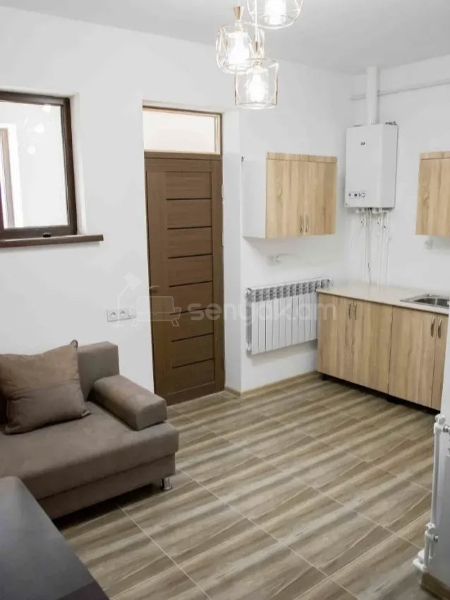 2 Սենյականոց Բնակարան Քարե Շենքում, 45քմ, 2/2 հարկ, Կապիտալ Վերանորոգված, Կահավորված