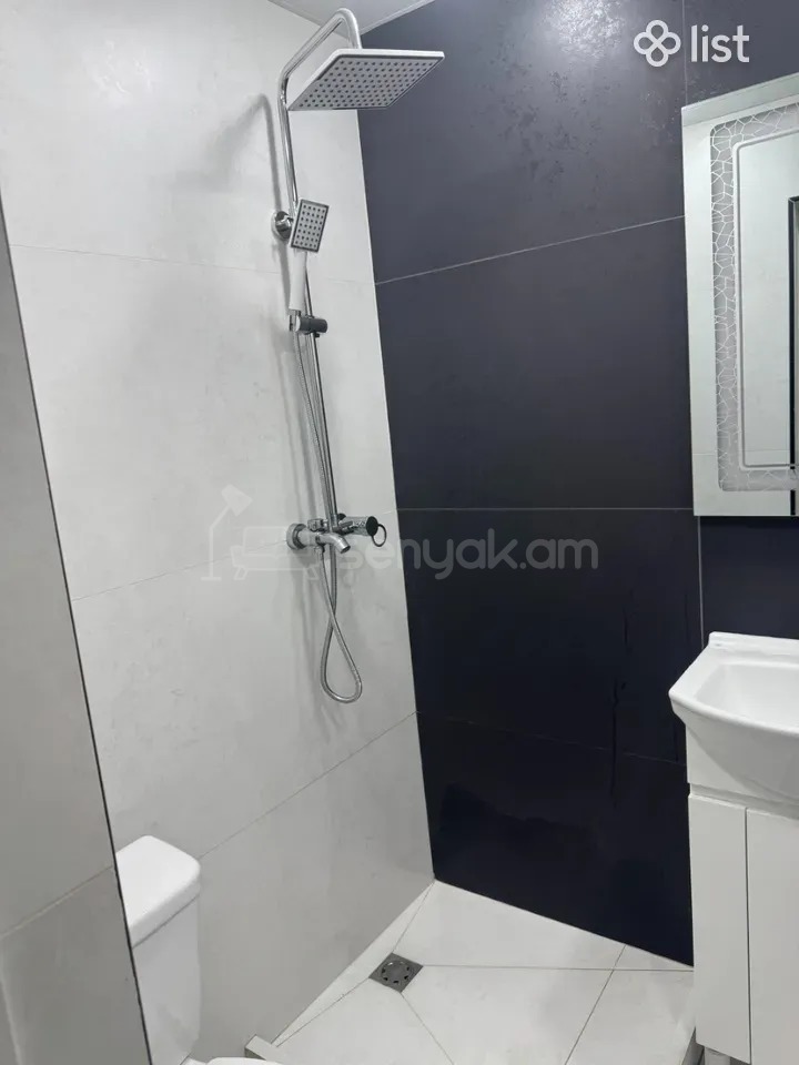 3 Սենյականոց Բնակարան, 73քմ, 7/9 հարկ, Կապիտալ Վերանորոգված, Կահավորված, Արևկող