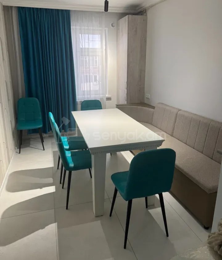 3 Սենյականոց Բնակարան, 73քմ, 7/9 հարկ, Կապիտալ Վերանորոգված, Կահավորված, Արևկող