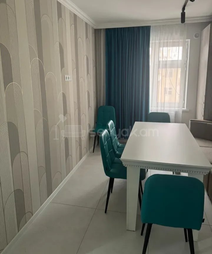 3 Սենյականոց Բնակարան, 73քմ, 7/9 հարկ, Կապիտալ Վերանորոգված, Կահավորված, Արևկող