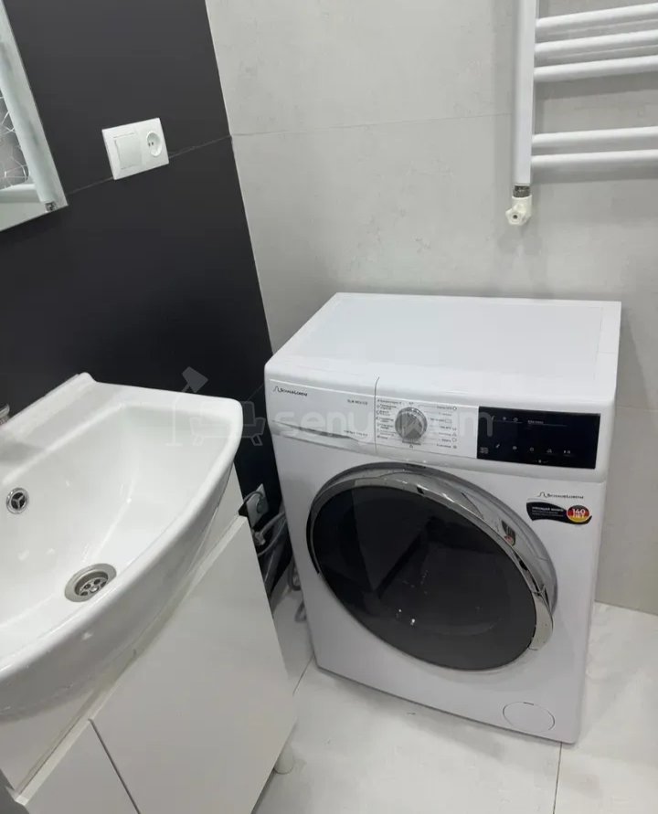 3 Սենյականոց Բնակարան, 73քմ, 7/9 հարկ, Կապիտալ Վերանորոգված, Կահավորված, Արևկող