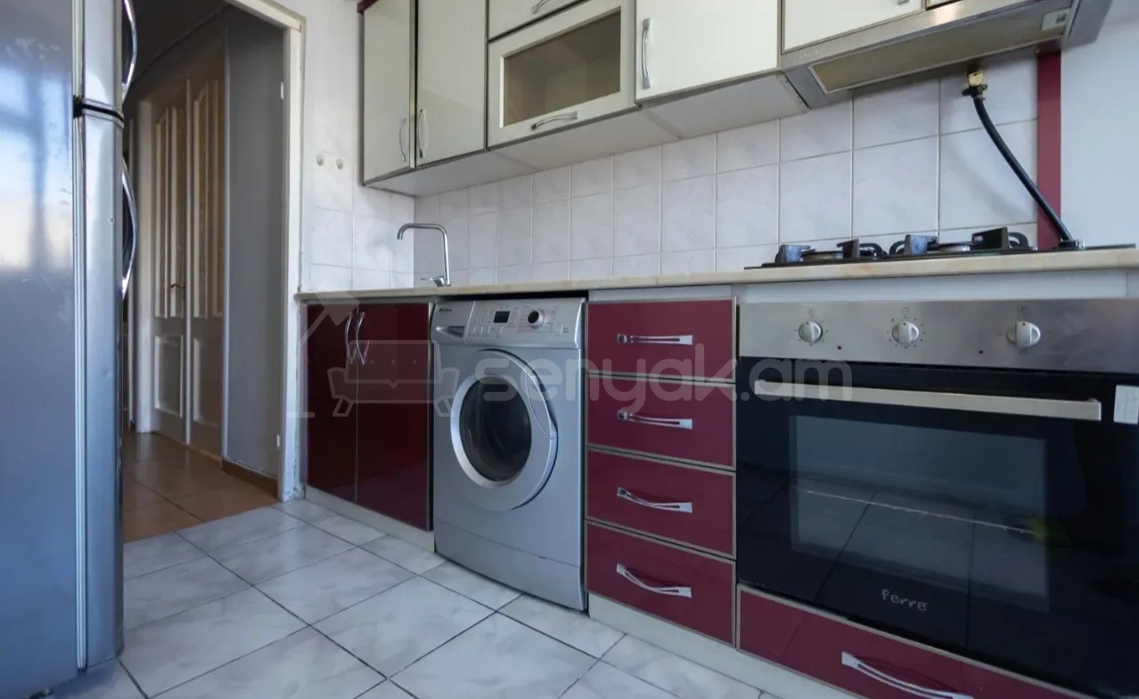 3 Սենյականոց Բնակարան, 80քմ, 12/14 հարկ, Նորմալ Վիճակում, Կահավորված