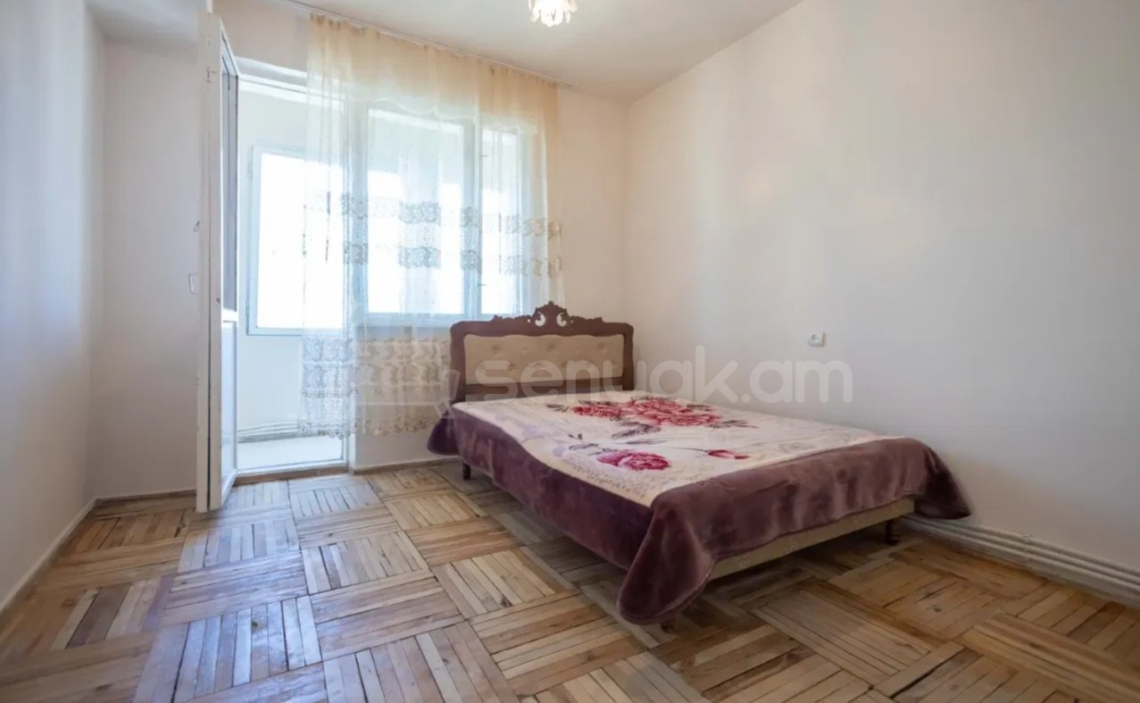 3 Սենյականոց Բնակարան, 80քմ, 12/14 հարկ, Նորմալ Վիճակում, Կահավորված