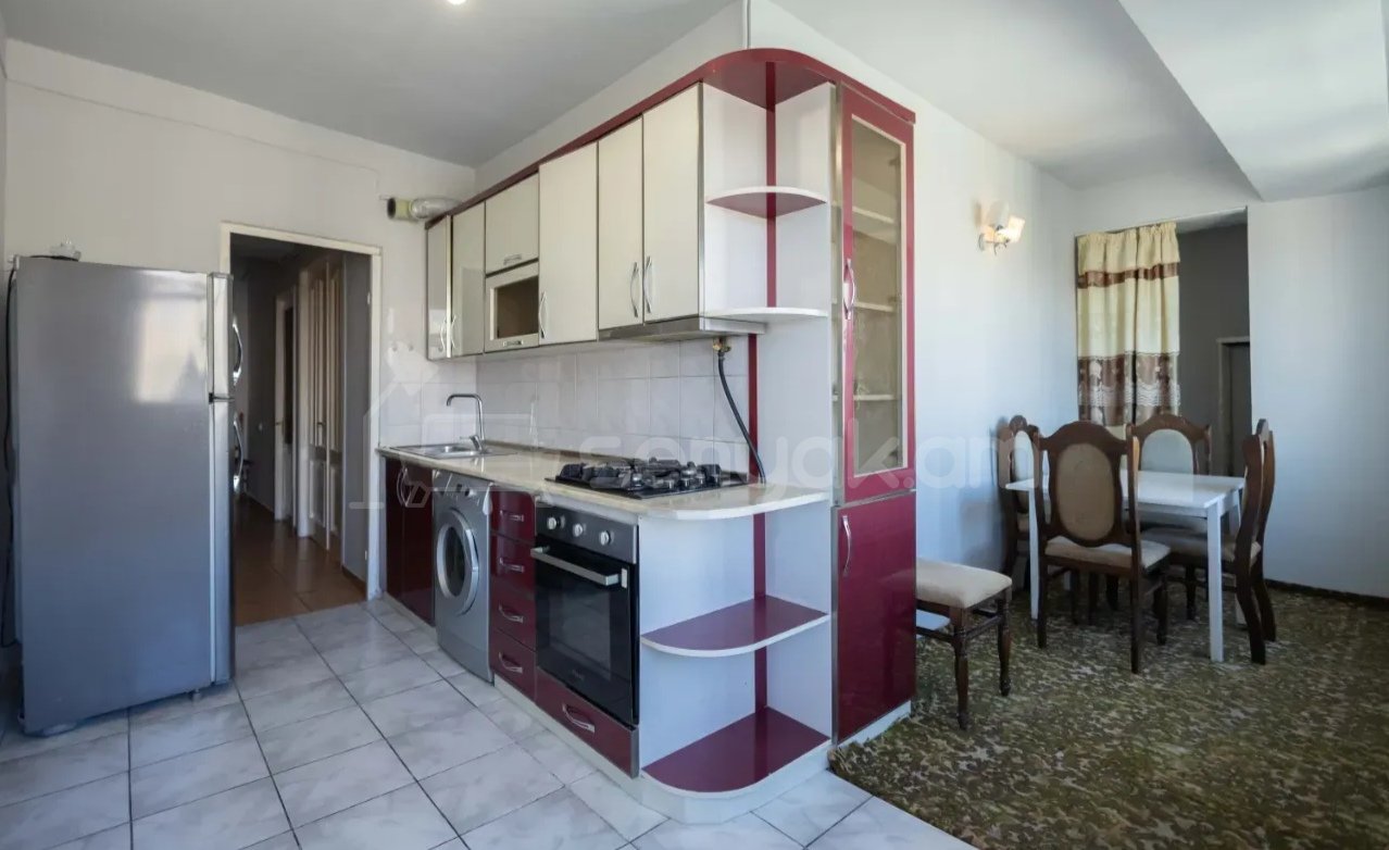 3 Սենյականոց Բնակարան, 80քմ, 12/14 հարկ, Նորմալ Վիճակում, Կահավորված