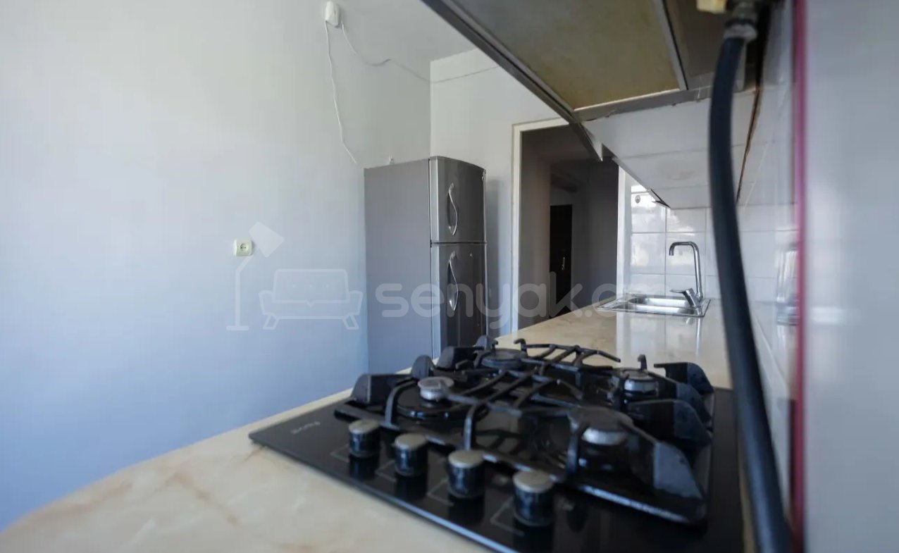 3 Սենյականոց Բնակարան, 80քմ, 12/14 հարկ, Նորմալ Վիճակում, Կահավորված