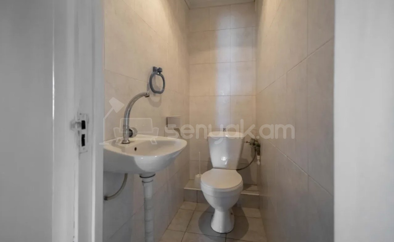 3 Սենյականոց Բնակարան, 80քմ, 12/14 հարկ, Նորմալ Վիճակում, Կահավորված