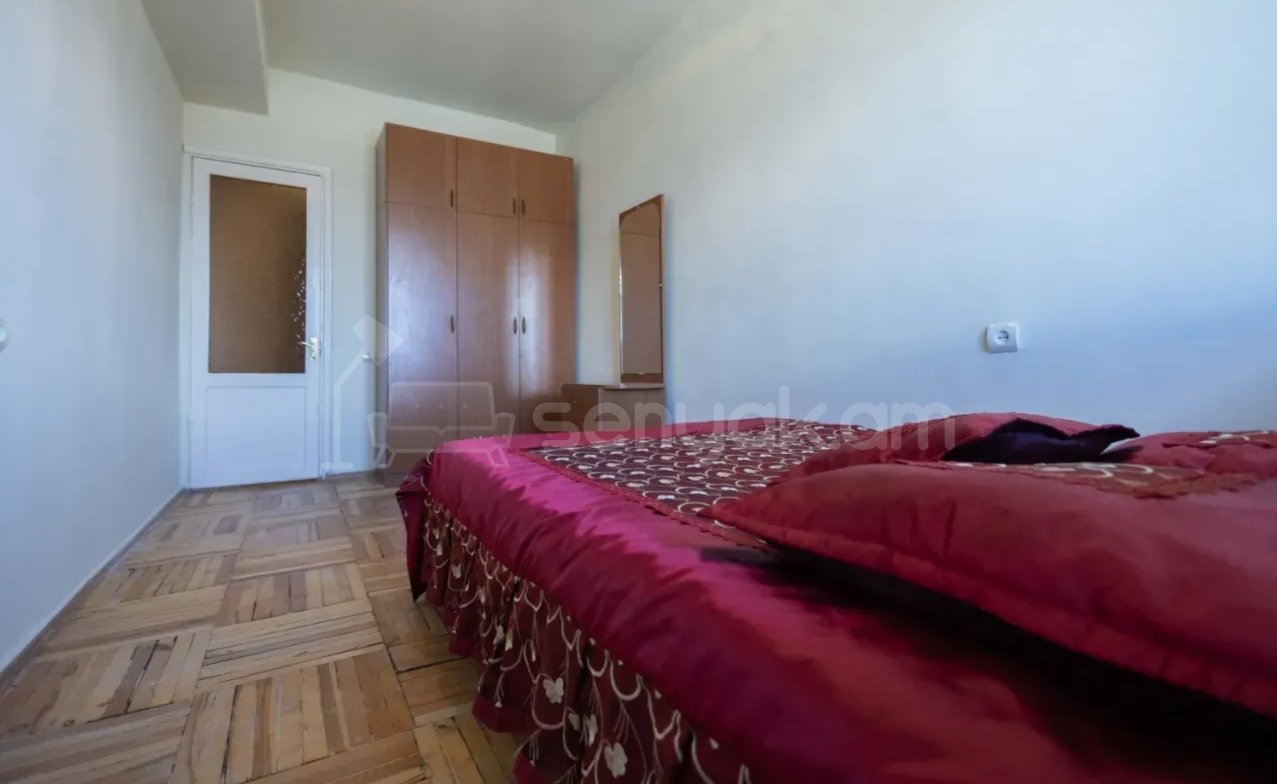 3 Սենյականոց Բնակարան, 80քմ, 12/14 հարկ, Նորմալ Վիճակում, Կահավորված