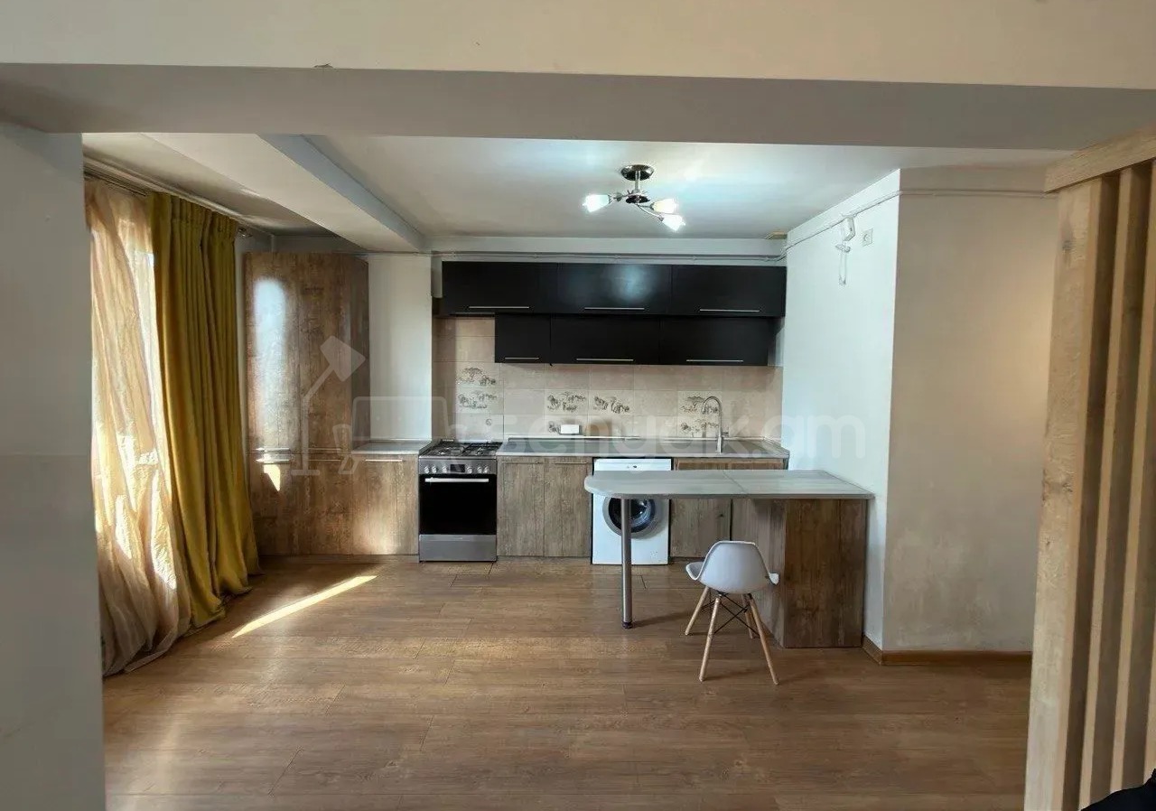 1 Սենյականոց Բնակարան, 41քմ, 9/9 հարկ, Կապիտալ Վերանորոգված