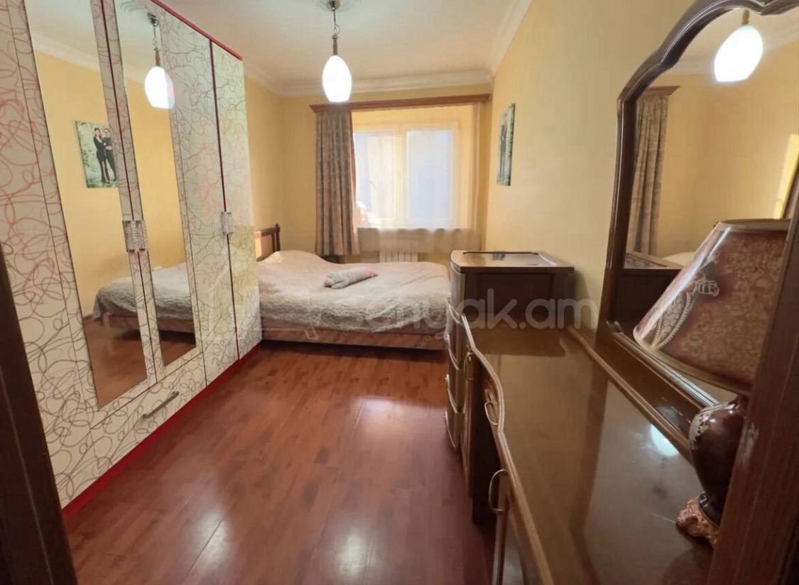 3 Սենյականոց Բնակարան Քարե Շենքում, 50քմ, 2/4 հարկ, Կապիտալ Վերանորոգված, Կահավորված, Արևկող