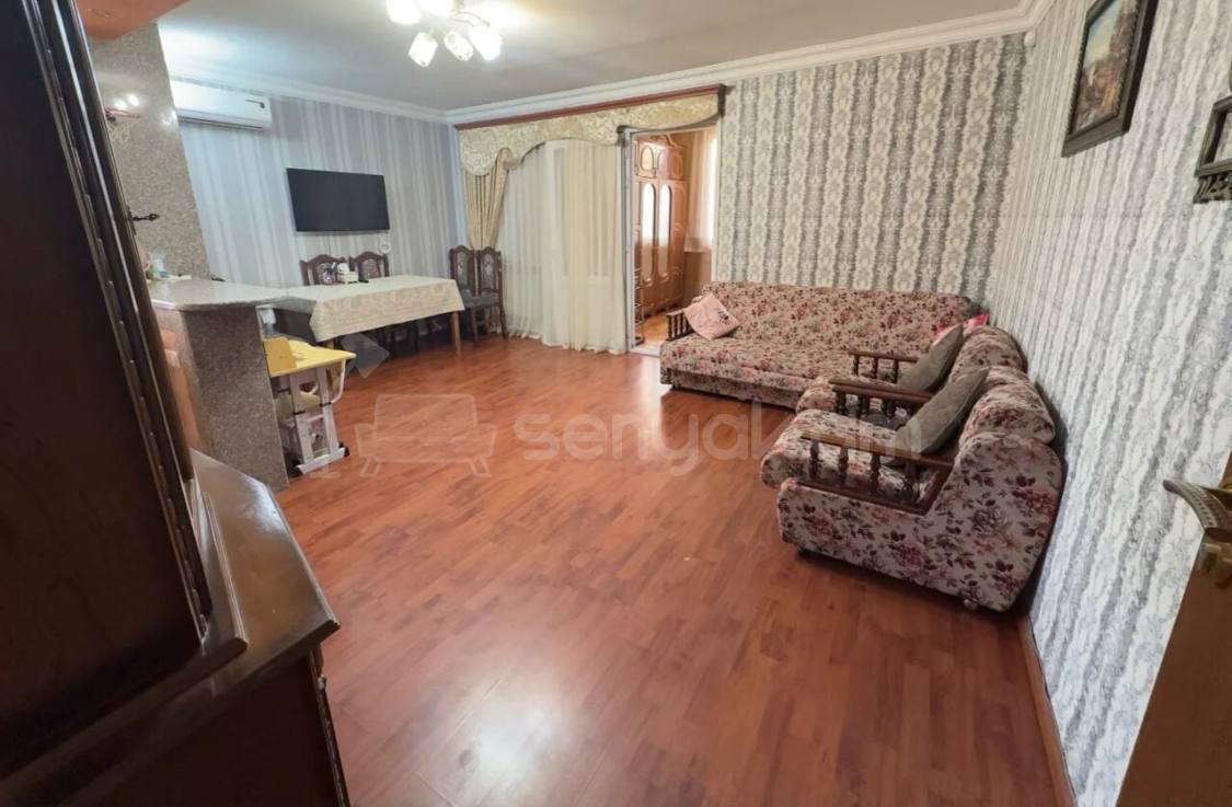 3 Սենյականոց Բնակարան Քարե Շենքում, 50քմ, 2/4 հարկ, Կապիտալ Վերանորոգված, Կահավորված, Արևկող