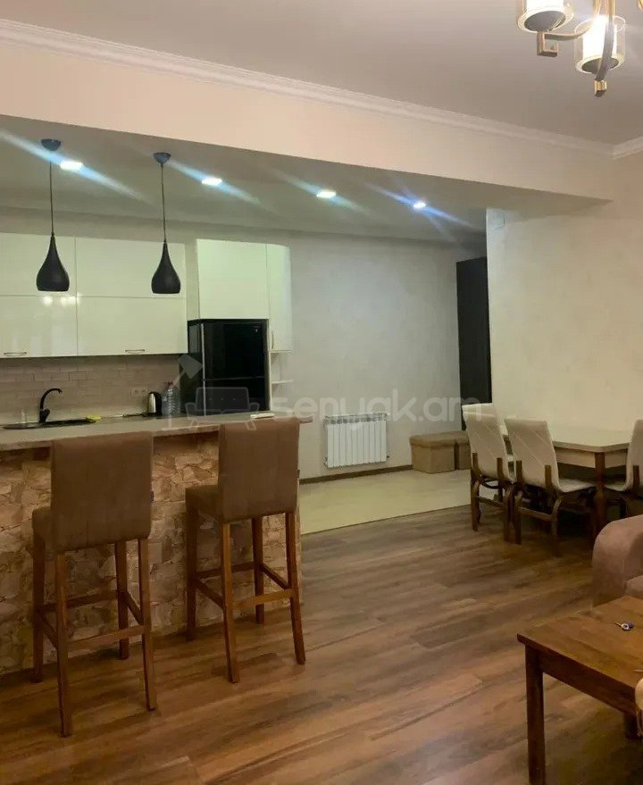 2 Սենյականոց Բնակարան Նորակառույցում, 65քմ, 11/15 հարկ, Կապիտալ Վերանորոգված