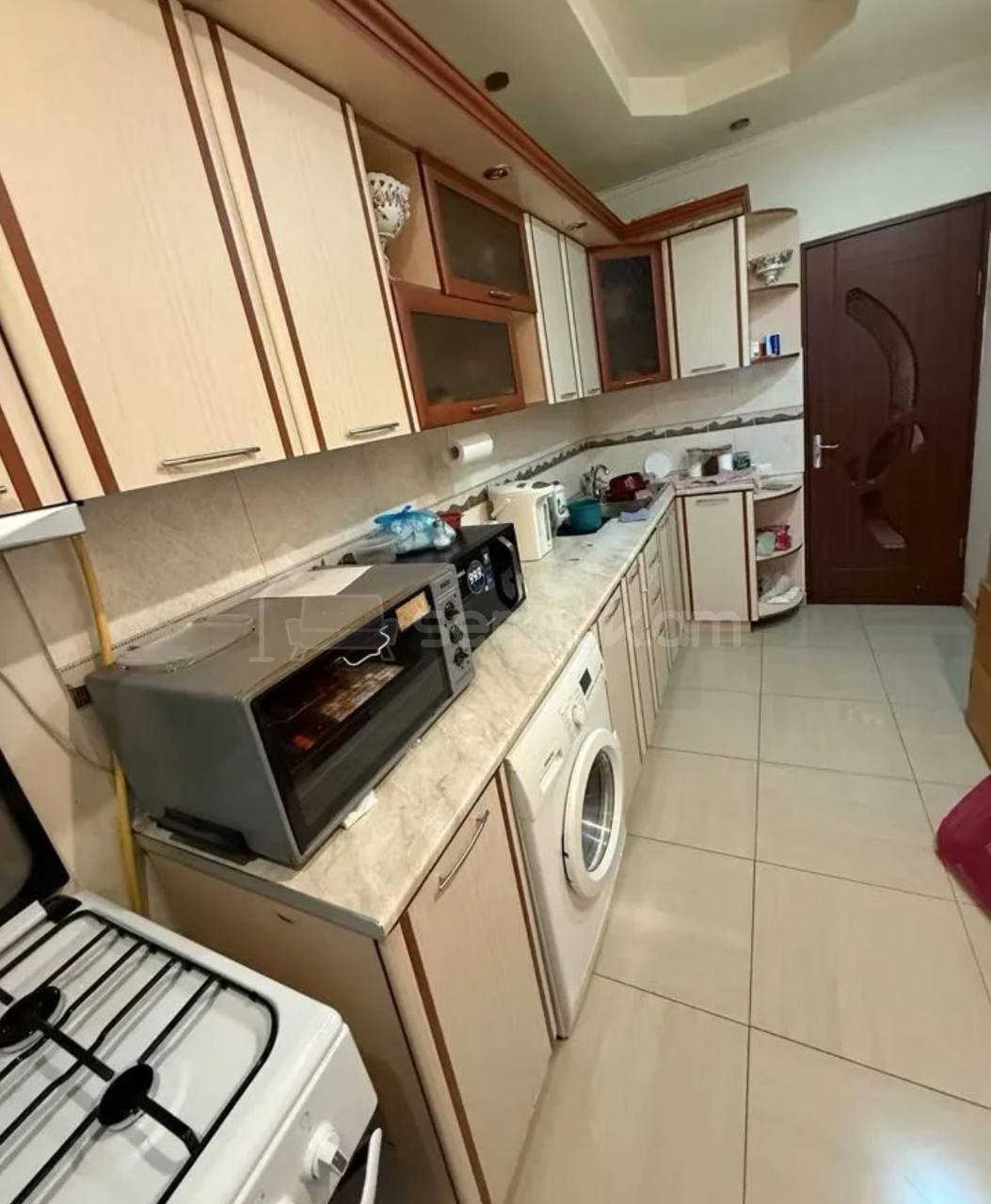 3 Սենյականոց Բնակարան Քարե Շենքում, 80քմ, 5/5 հարկ, Նորմալ Վիճակում, Կահավորված, Արևկող