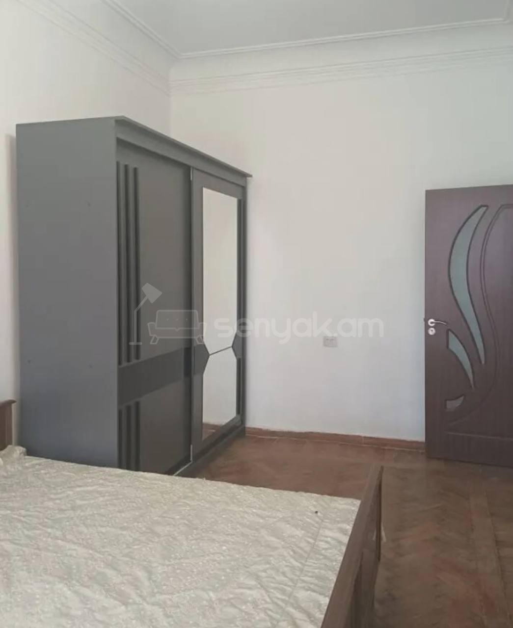 2 Սենյականոց Բնակարան Քարե Շենքում, 70քմ, 3/3 հարկ, Կոսմետիկ Վերանորոգված, Կահավորված, Արևկող