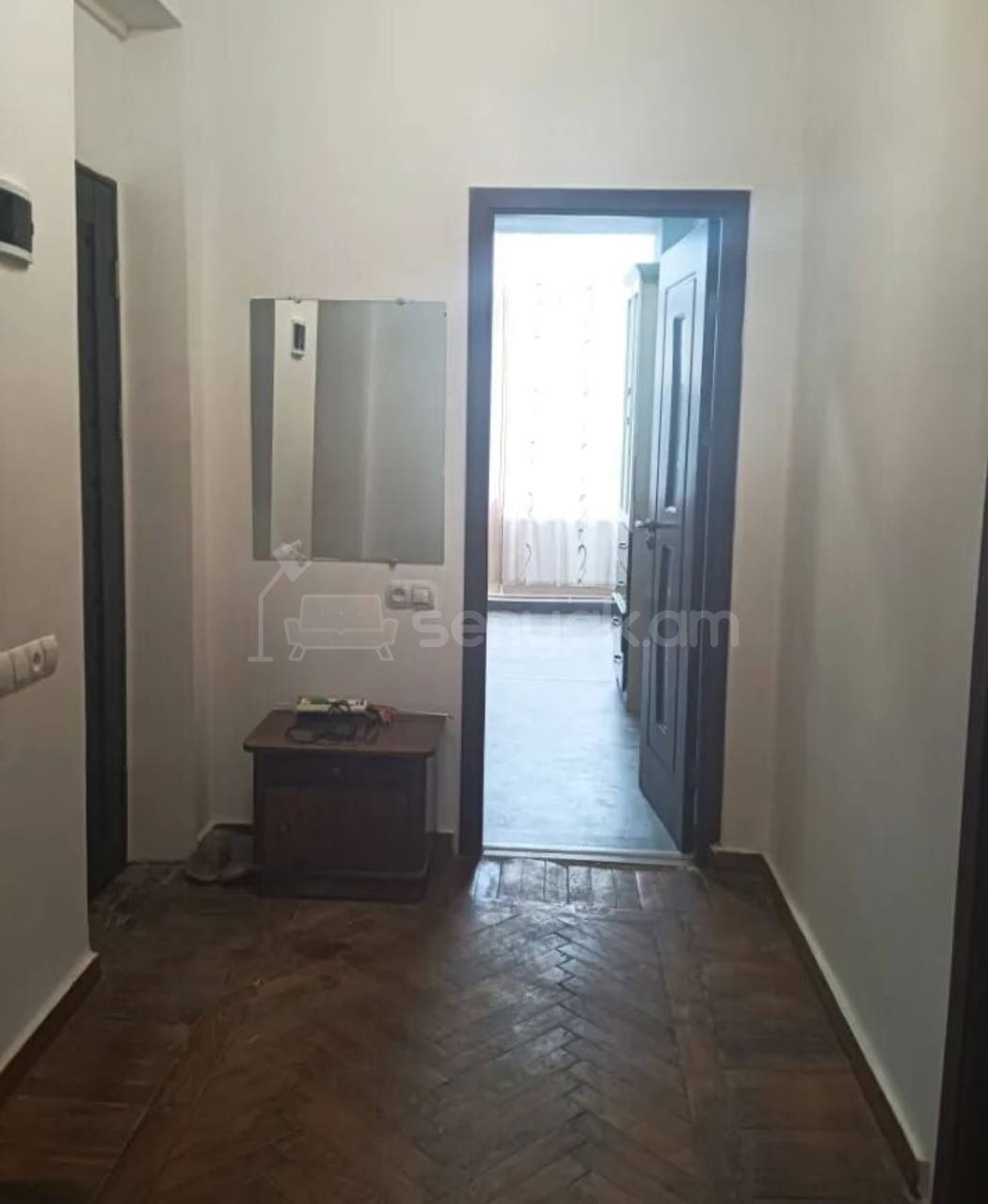 2 Սենյականոց Բնակարան Քարե Շենքում, 70քմ, 3/3 հարկ, Կոսմետիկ Վերանորոգված, Կահավորված, Արևկող