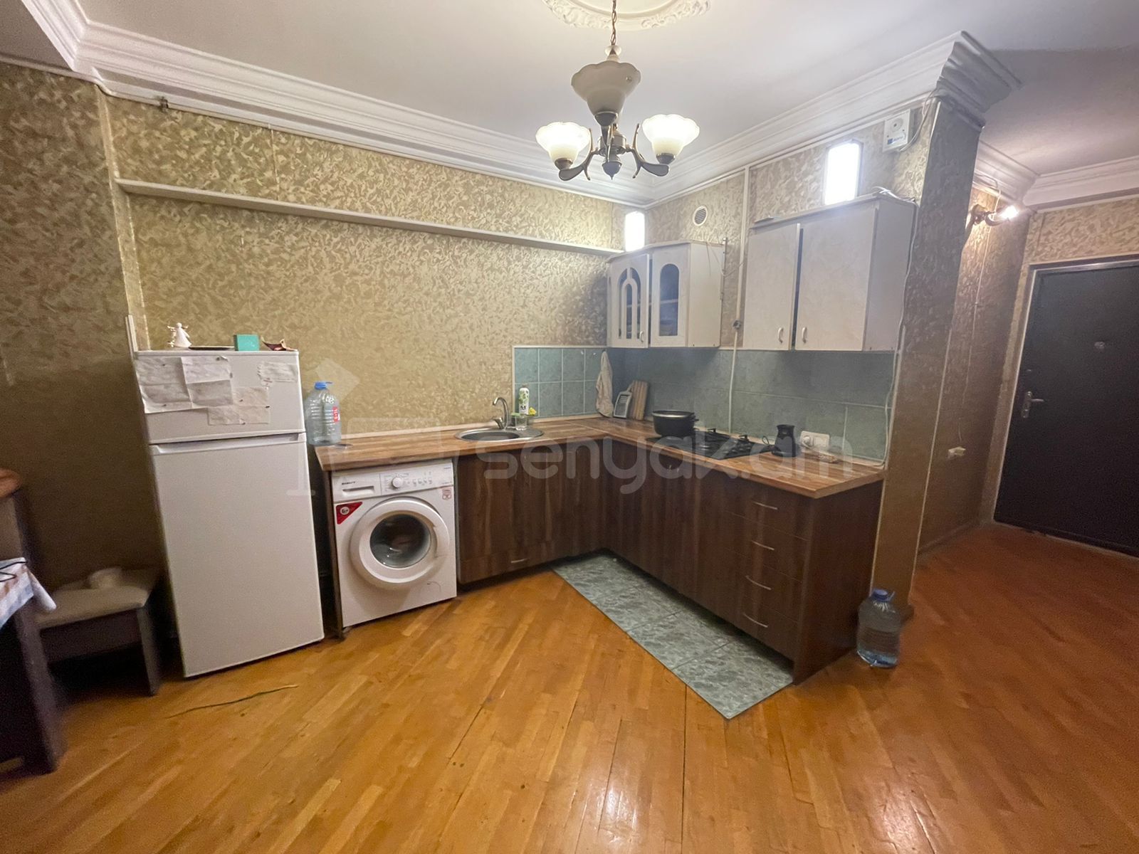 1 Սենյականոց Բնակարան, 40քմ, 11/11 հարկ, Կոսմետիկ Վերանորոգված