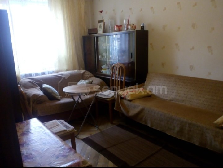 1 Սենյականոց Բնակարան Քարե Շենքում, 30քմ, 1/4 հարկ, Կոսմետիկ Վերանորոգված