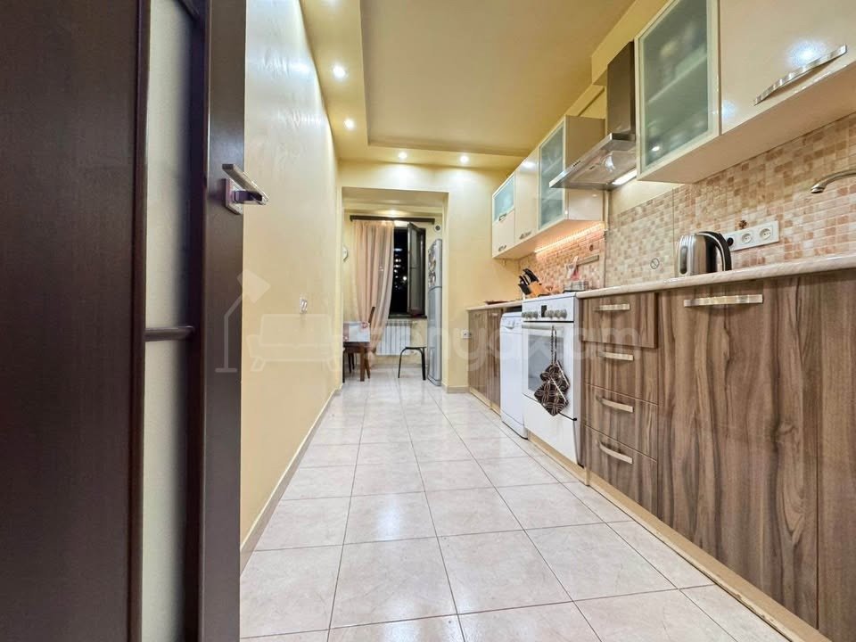 3 Սենյականոց Բնակարան, 79քմ, 8/9 հարկ, Կապիտալ Վերանորոգված