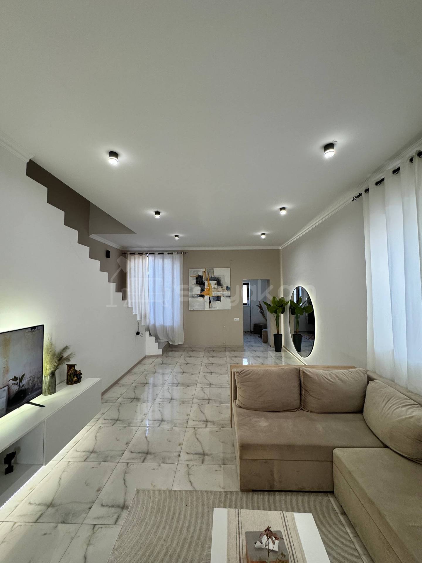 4 Սենյականոց Սեփական Տուն, 150քմ, Դիզայներական Վերանորոգված, Կահավորված