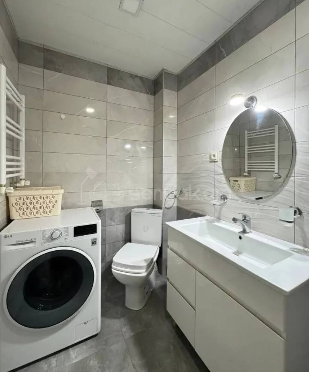 2 Սենյականոց Բնակարան Քարե Շենքում, 68քմ, 4/5 հարկ, Նորմալ Վիճակում, Կահավորված, Արևկող