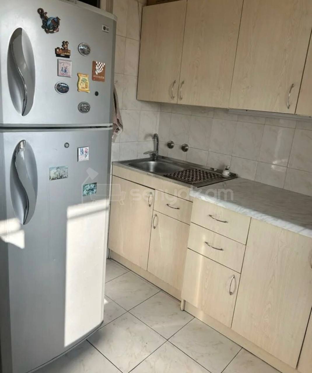 2 Սենյականոց Բնակարան Քարե Շենքում, 55քմ, 4/5 հարկ, Նորմալ Վիճակում, Կահավորված, Արևկող