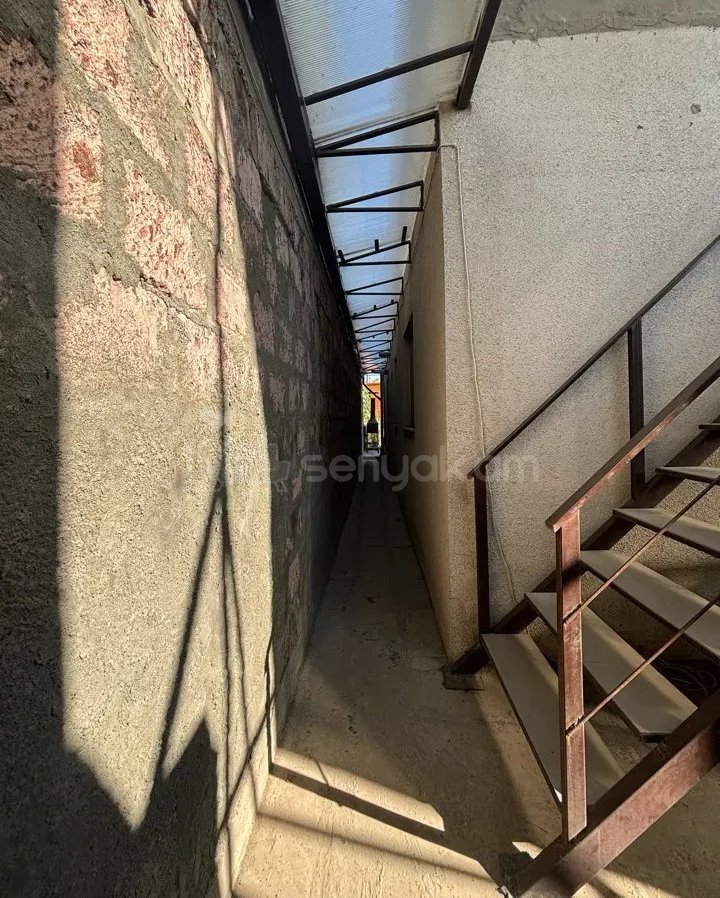 4 Սենյականոց Սեփական Տուն, 98քմ, Կապիտալ Վերանորոգված