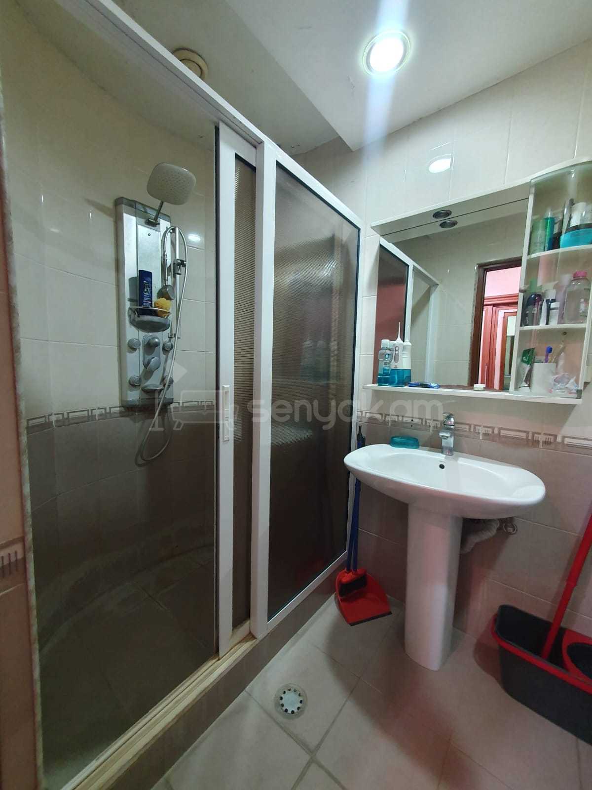 2 Սենյականոց Բնակարան Քարե Շենքում, 55քմ, 5/5 հարկ, Կապիտալ Վերանորոգված, Կահավորված, Արևկող